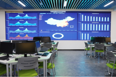 新金融智慧學(xué)習(xí)工場(chǎng)等先進(jìn)實(shí)驗(yàn)室落成，引領(lǐng)信息科技技術(shù)服務(wù)新篇章